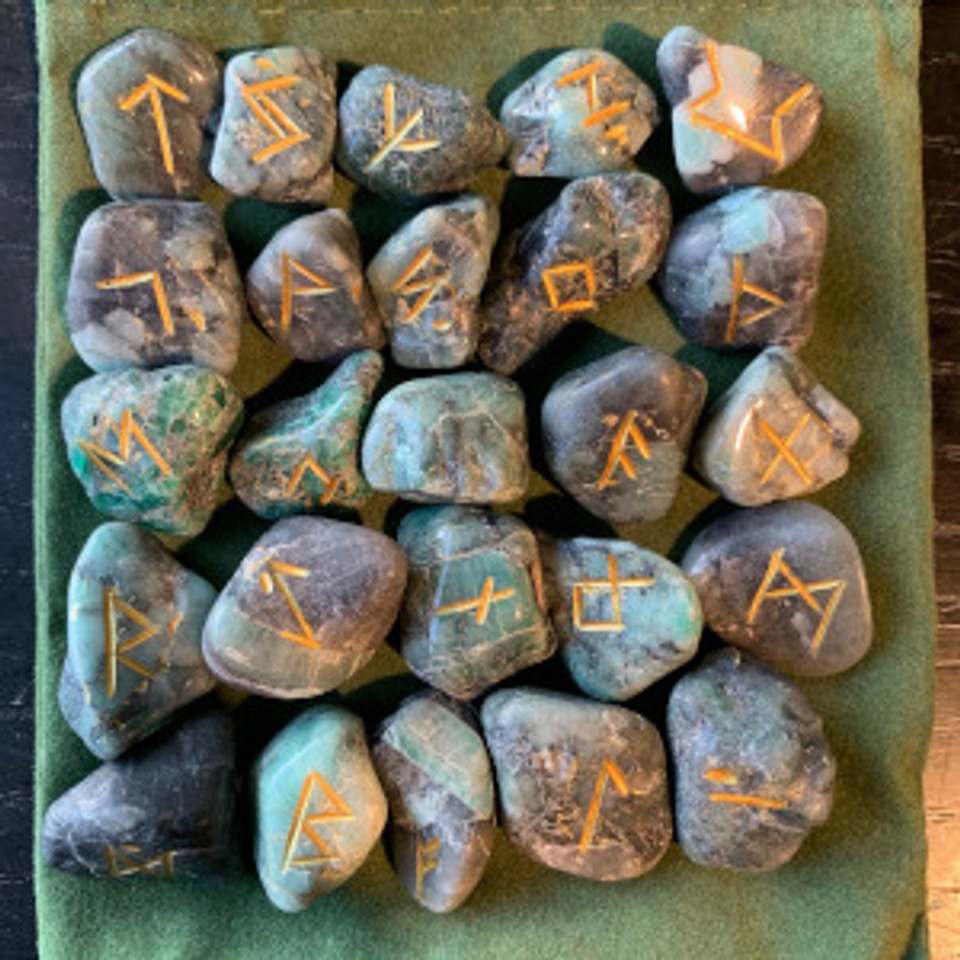 Emerald Rune Set
