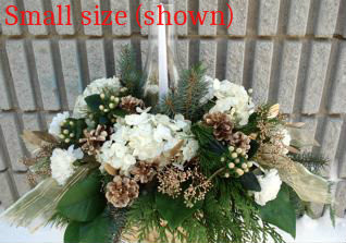 Holiday  Centerpiece Gold And White  With Chimney And Candle