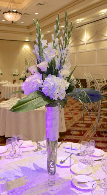 Table Centerpiece For Wedding Reception With Mixed Flowers