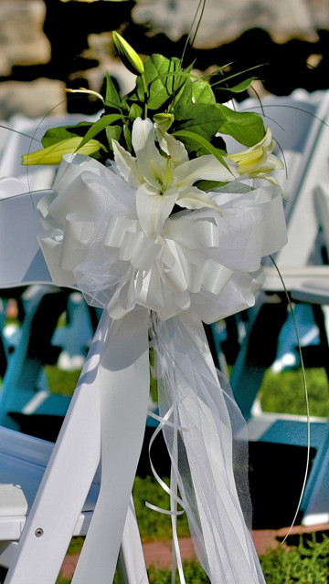 Set Of Six Pew Bows White Tulle And Satin With Oriental Lilies.