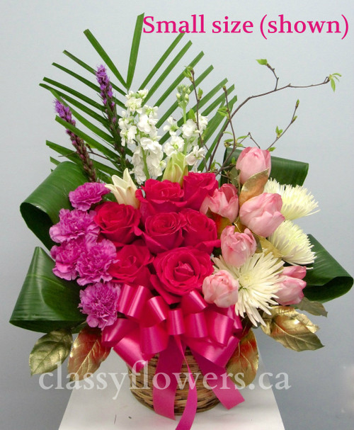 Small size basket with mixed flowers
