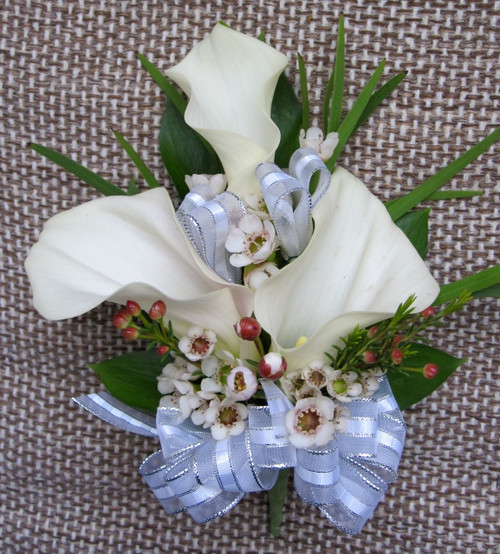  Mini White Calla Lilies Wrist Corsage 