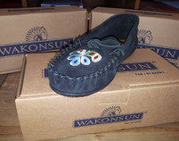 Wakonsun Women's Black and Stitching Detail Moccasins with Rubber Sole