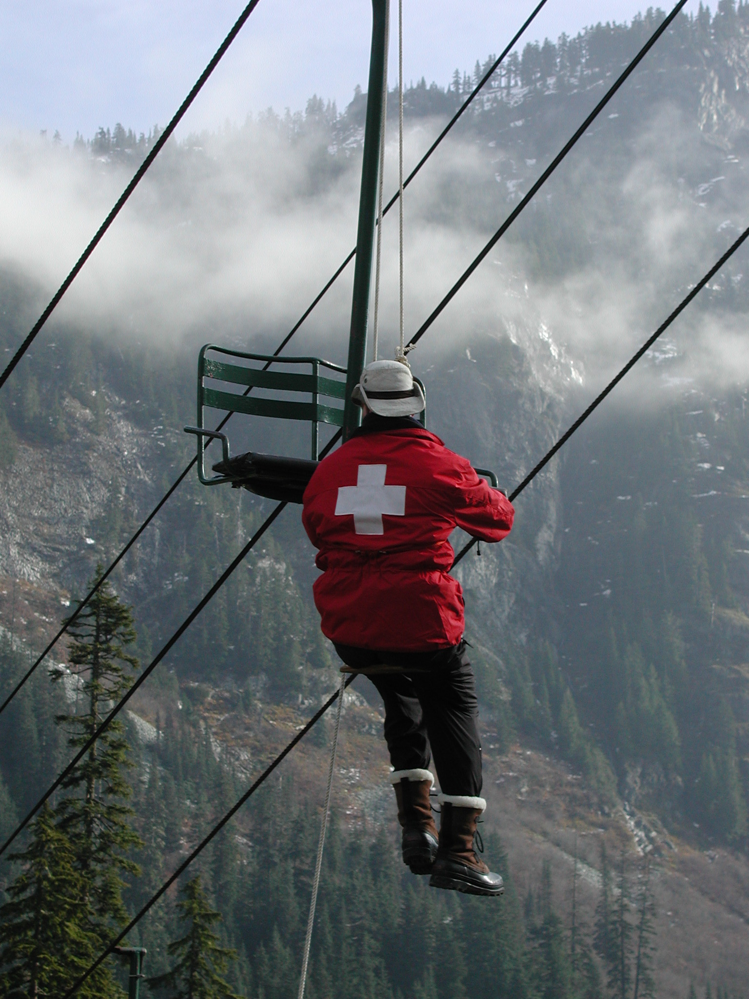 Aerial Evacuation by Peak Rescue