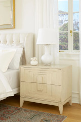 Villa & House - Somerset Lamp with 16" White Linen Shade - Alpine Gleam