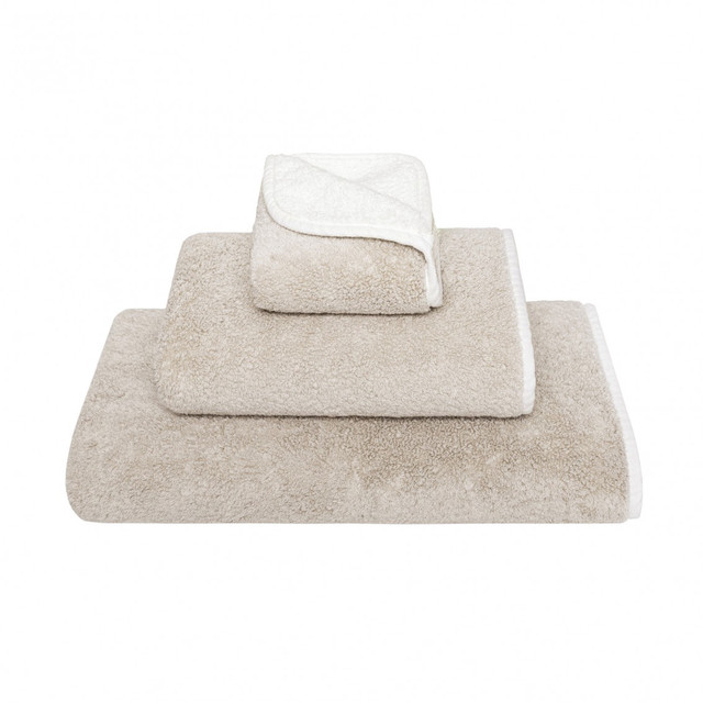 Bicolore Towels by Graccioza