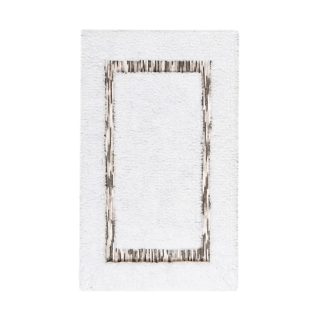 Random Bath Rug By Graccioza