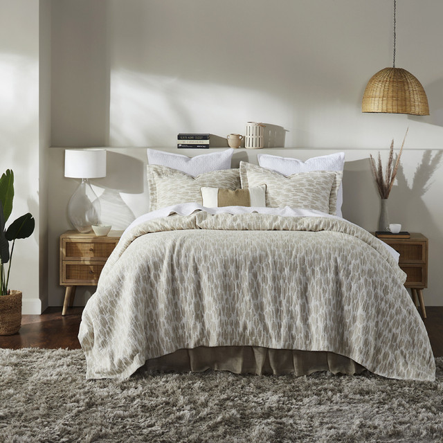 Ellora Casa by India's Heritage Edgewood Cotton Duvet Cover in Natural