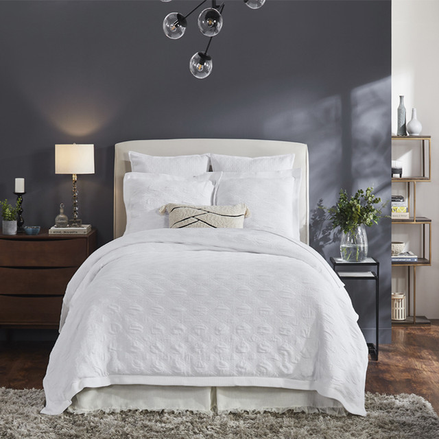 Ellora Casa by India's Heritage Chloe Duvet Cover in White