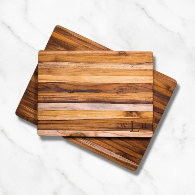 Perfect Slice Cutting Board by Carved Solutions Perfect Slice Cutting Board by Carved Solutions