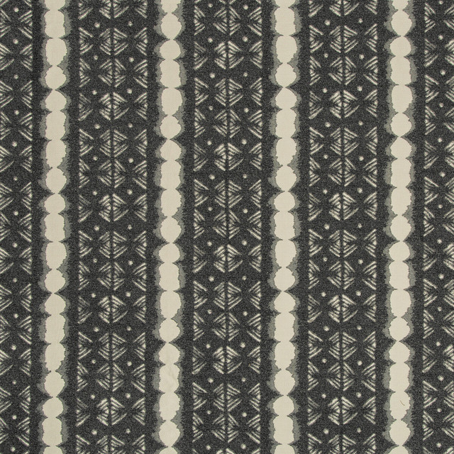 Kravet Design in 35743-21, Upholstery Fabric