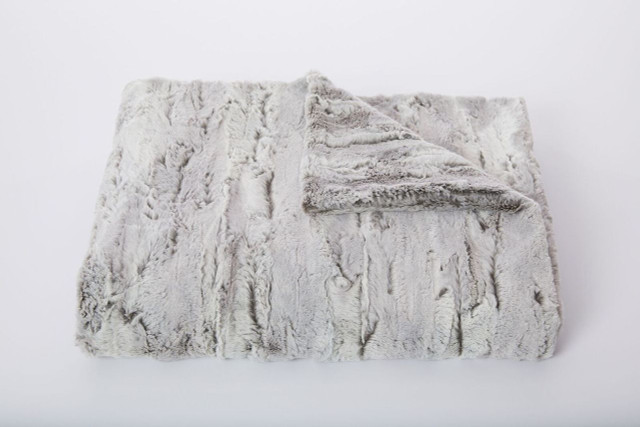 Tourance Aspen Throw in Silver