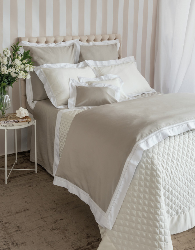 Devere Queen Duvet Cover