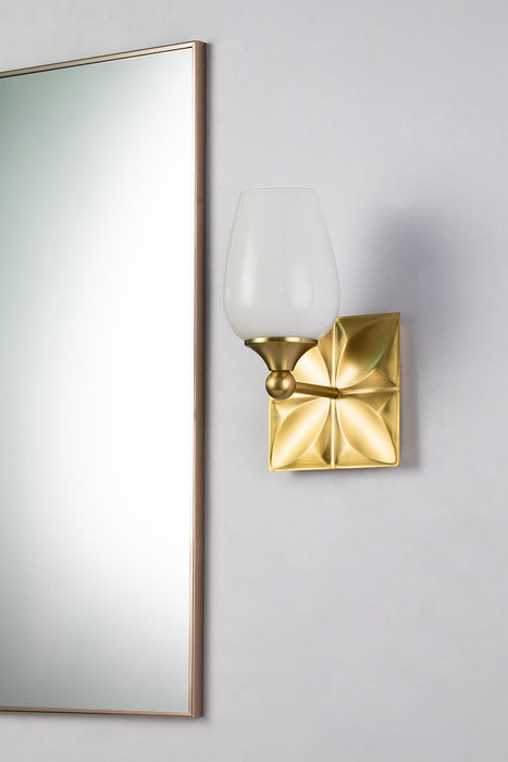 Epsilon Modern 1 Light Wall Sconce By Lucas + McKearn