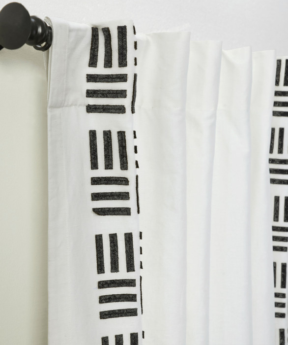 Gramercy Motif Curtain Ivory - India's Heritage (IH-P5563-Ivory) Gramercy Motif Curtain Ivory - India's Heritage (IH-P5563-Ivory)