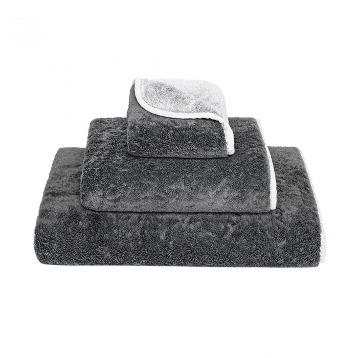 Bicolore Towels by Graccioza