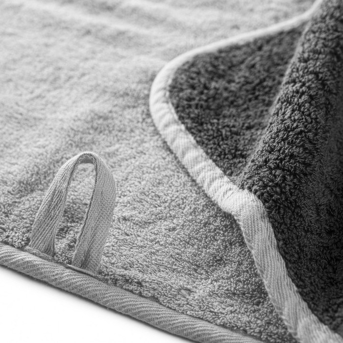 Bicolore Towels by Graccioza