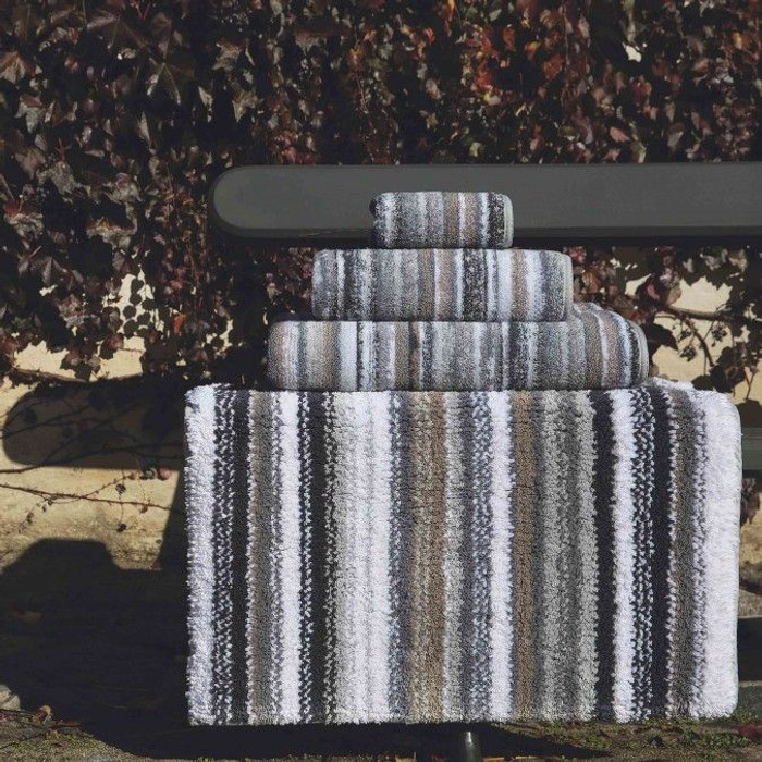 Venice Bath Rug by Graccioza