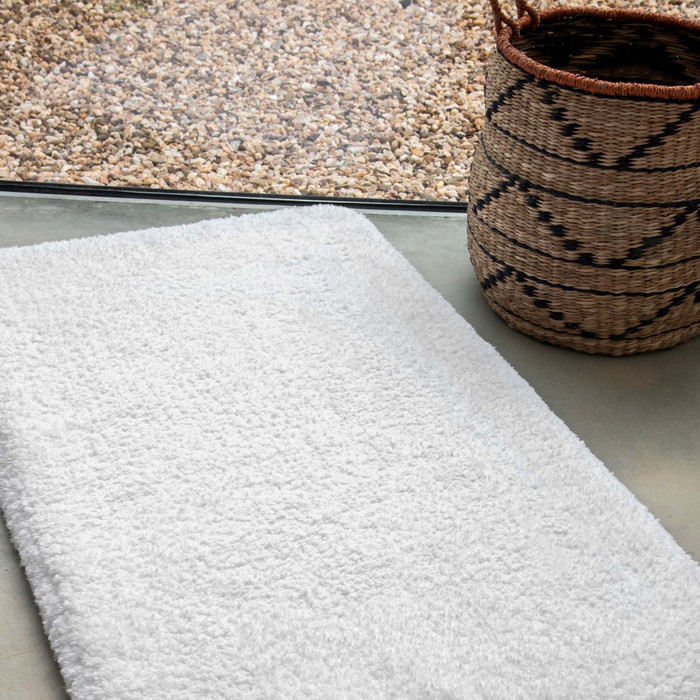 Egoist Cloud Memory Foam Rug by Graccioza