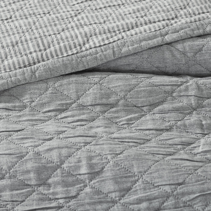 Ellora Casa by India's Heritage Colmar Cotton Quilt