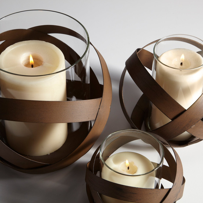 Small Infinity Candleholder in Copper by Cyan Design