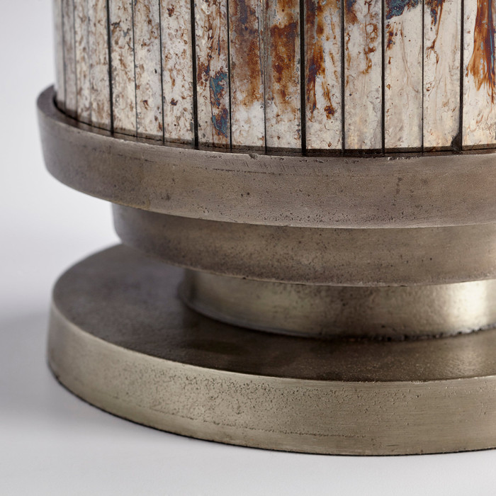 Large Kensington Vase in Nickel by Cyan Design