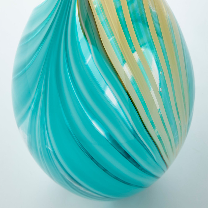 Large Parlor Palm Vase in Amber And Blue by Cyan Design
