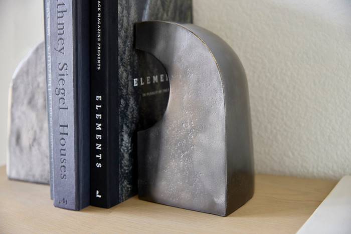 Apostrophe Bookends in Bronze by Cyan Design
