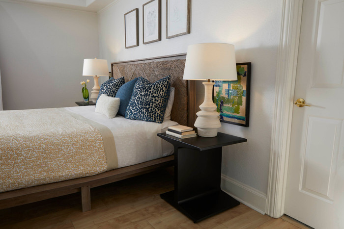 Cyan Design – Barcelona Table Lamp Designed by J Kent Martin in White