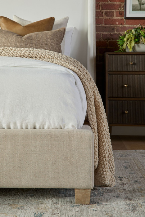 Essentials For Living - Sloan Cal King Bed in LiveSmart Peyton-Pearl