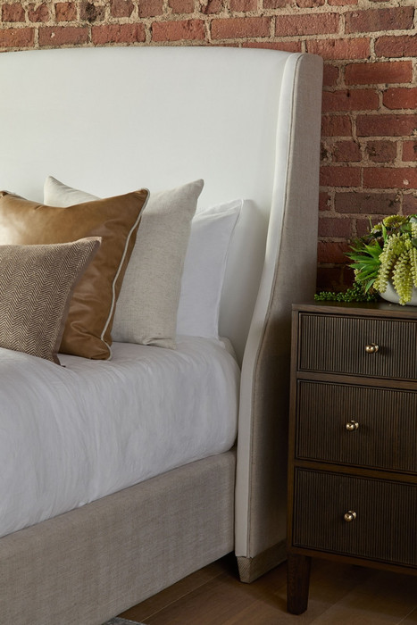 Essentials For Living - Sloan Cal King Bed in LiveSmart Peyton-Pearl