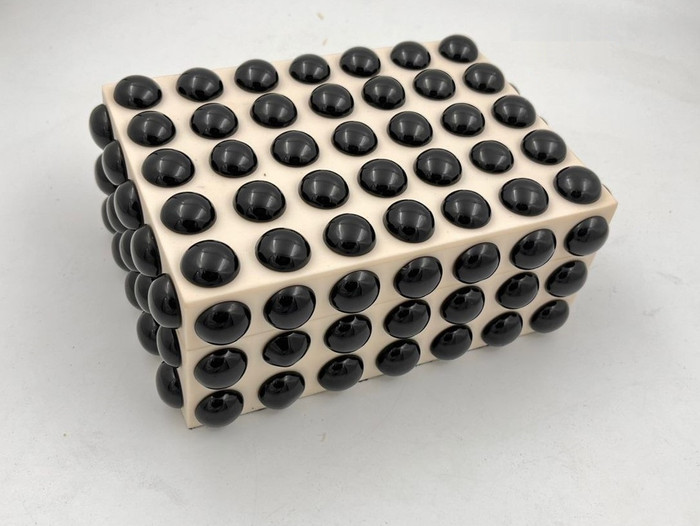 Go Home Ltd - White Dot Box