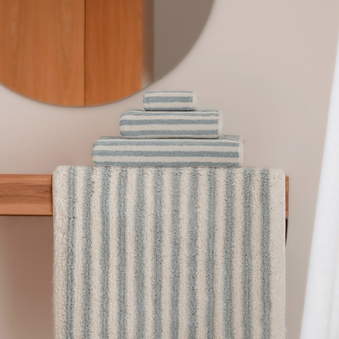 Douro Bath Rug by Graccioza