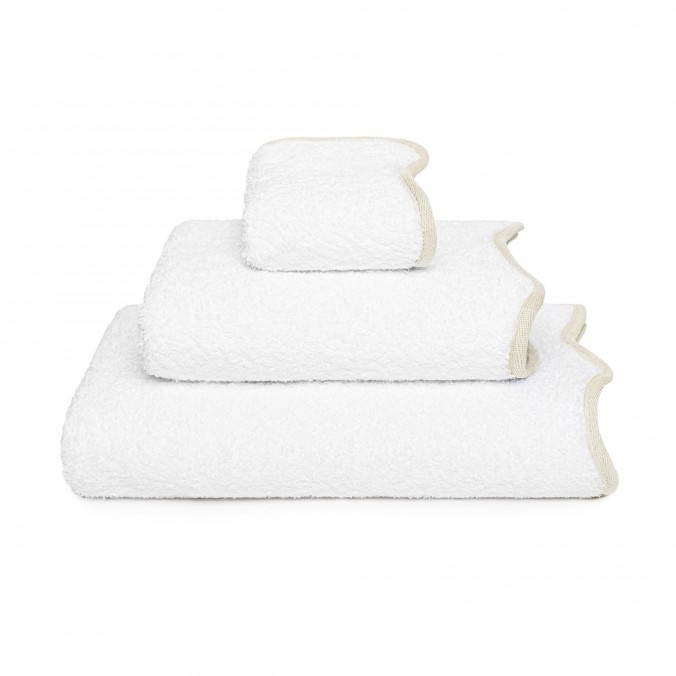 Portobello Scalloped Towel NATURAL 15007 by Graccioza