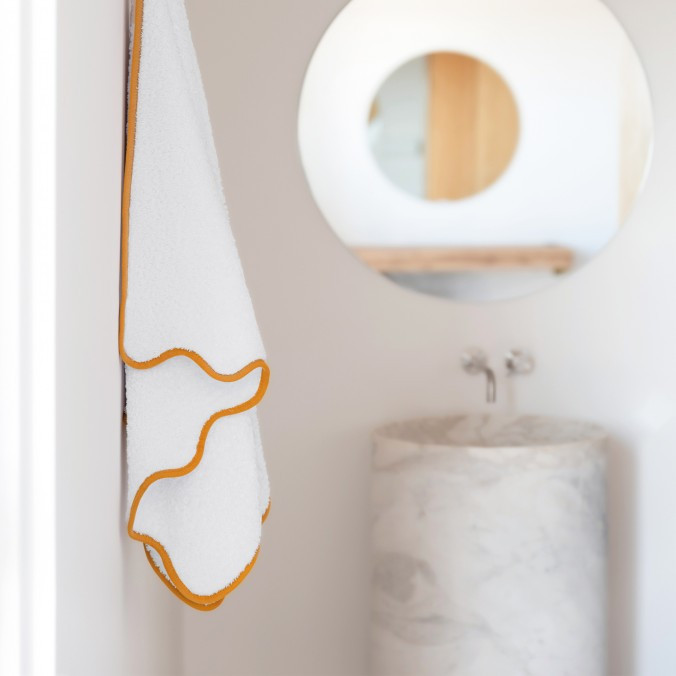 Portobello Scalloped Towel by Graccioza