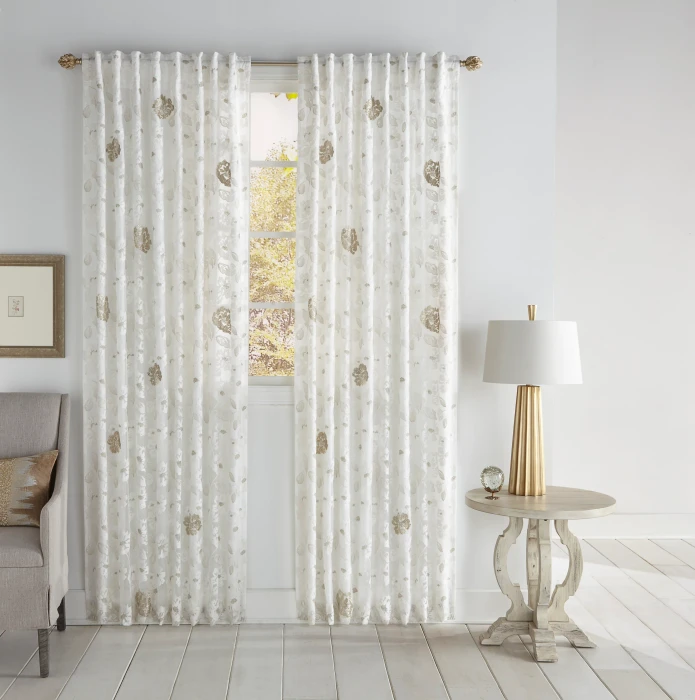 Cloud9 Design Harper Floral Embroidered Panel