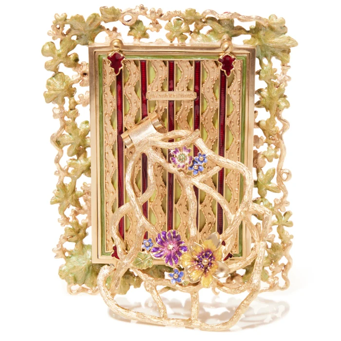 Jay Strongwater Leartes 4" x 6" Crystal Picture Frame in Bouquet