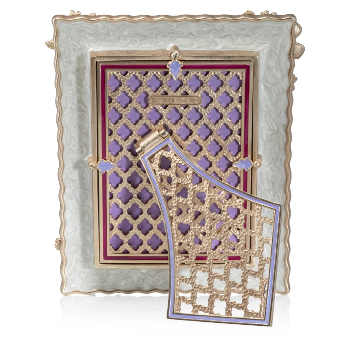 Jay Strongwater Ainsley Flower Bouquet 5" x 7" Crystal Picture Frame in Flora
