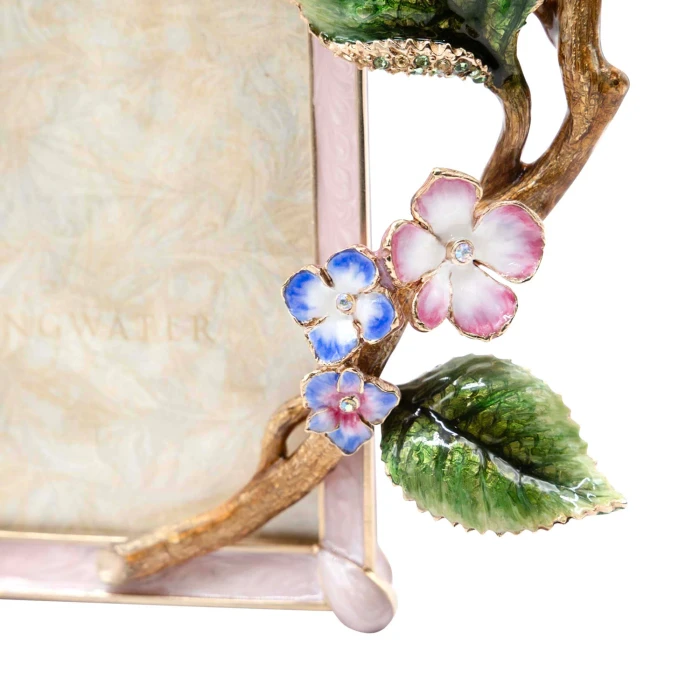 Jay Strongwater Gail Hydrangea 5" x 7" Crystal Picture Frame in Pink