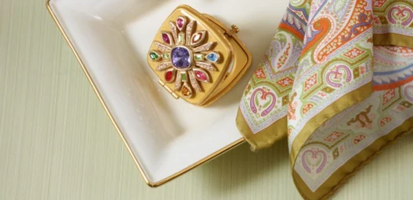 Jay Strongwater Schuyler Maltese Bejeweled Compact