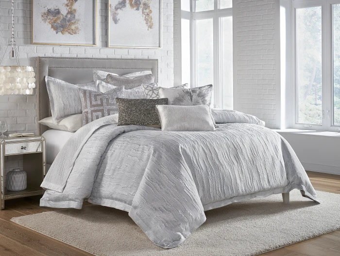 Cloud9 Design Naja Grey and Silver Duvet Set