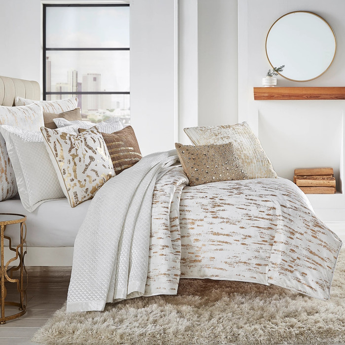 Cloud9 Design Arian White Velvet Duvet Cover