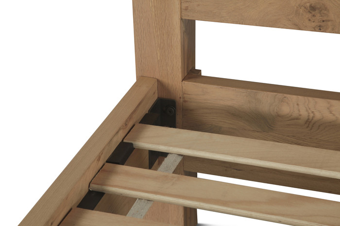 World Interiors - Alpine Queen Bed in Distressed Oak