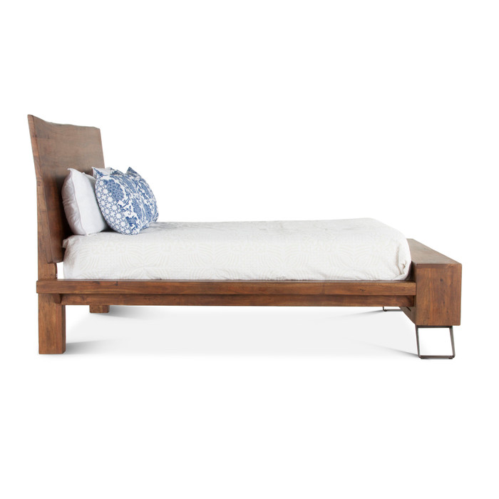World Interiors - Nottingham Queen Bed in Walnut Finish