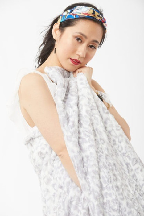 Tourance - Wild Jacquard Luscious Throw in Silver