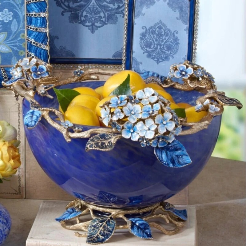 Bowls & Trays