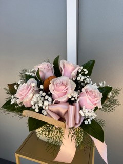 Rosy Pouch -Valentine's day special - Free Delivery