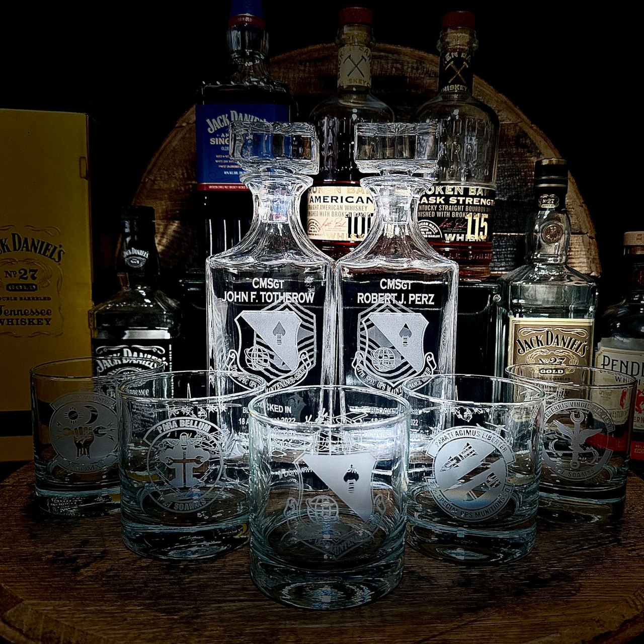 Bourbon & Bull Whiskey Decanter - Thumbnail 3