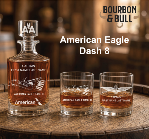 American Airlines De Havilland Canada Dash 8 (American Eagle) pilot whiskey decanter set