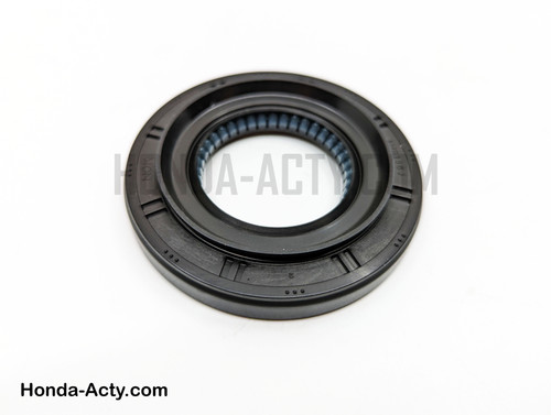 Axle Seal - Rear, Right - Honda Acty Van HH3, HA4 Models - 1990-1999 Axle Seal - Rear, Right - Honda Acty Van HH3, HA4 Models - 1990-1999